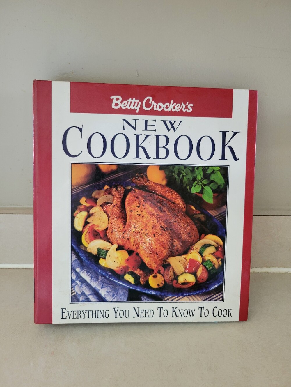 Vintage 1996 Betty Crockers New Cookbook